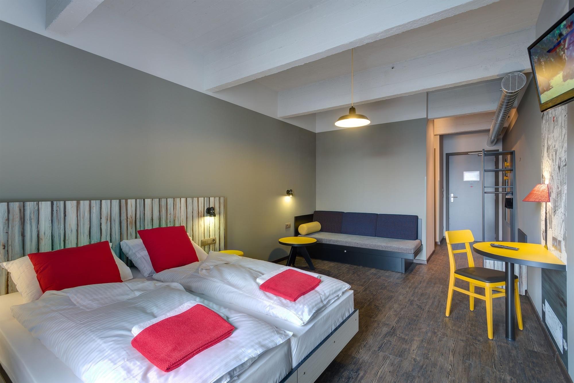 Meininger Hotels Bruxelles City Center Sint-Jans-Molenbeek Екстер'єр фото