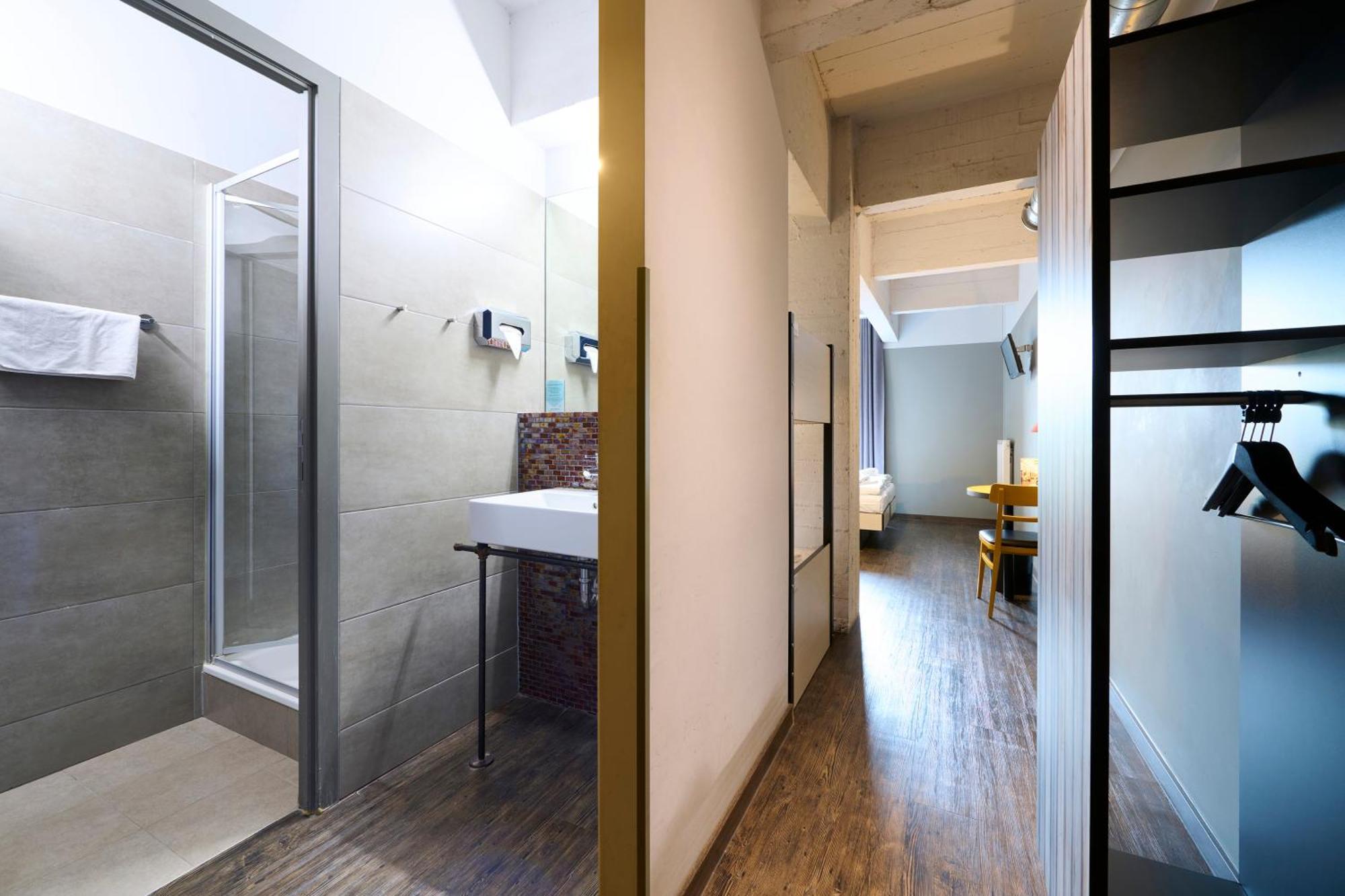 Meininger Hotels Bruxelles City Center Sint-Jans-Molenbeek Екстер'єр фото